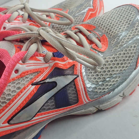 Womens Brooks running shoes Ravenna 5 sz 9.5 - Picture 10 of 12
